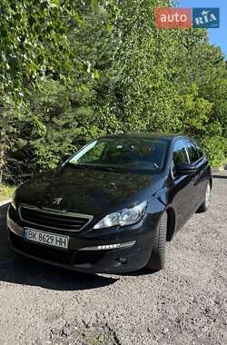 Універсал Peugeot 308 2016 в Рівному