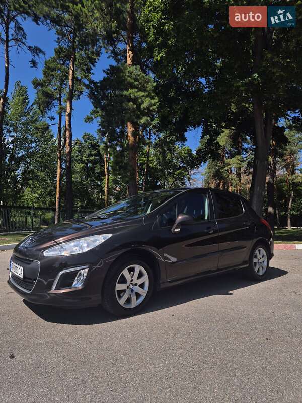 Хетчбек Peugeot 308 2012 в Харкові