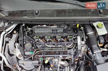 Универсал Peugeot 308 2016 в Луцке