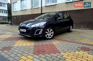 Хетчбек Peugeot 308 2011 в Звягелі