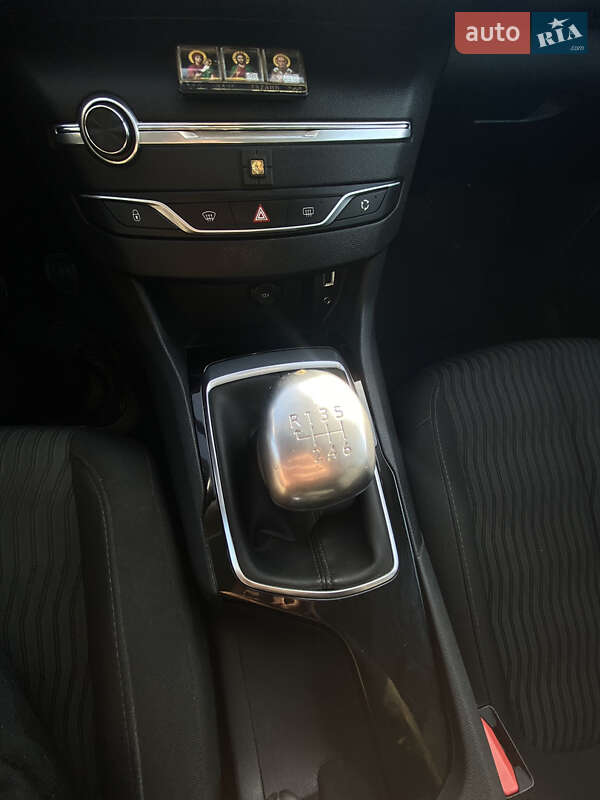 Універсал Peugeot 308 2015 в Шептицькому