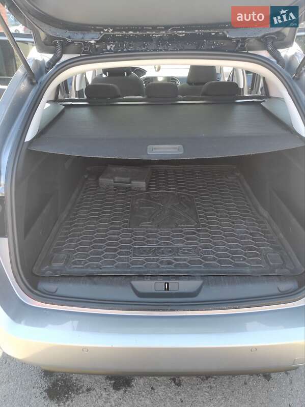 Універсал Peugeot 308 2015 в Харкові