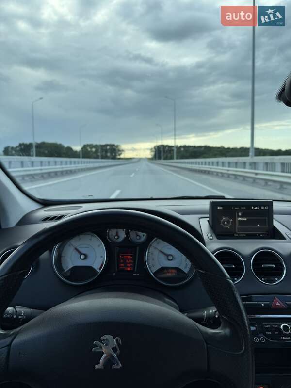 Універсал Peugeot 308 2013 в Полтаві