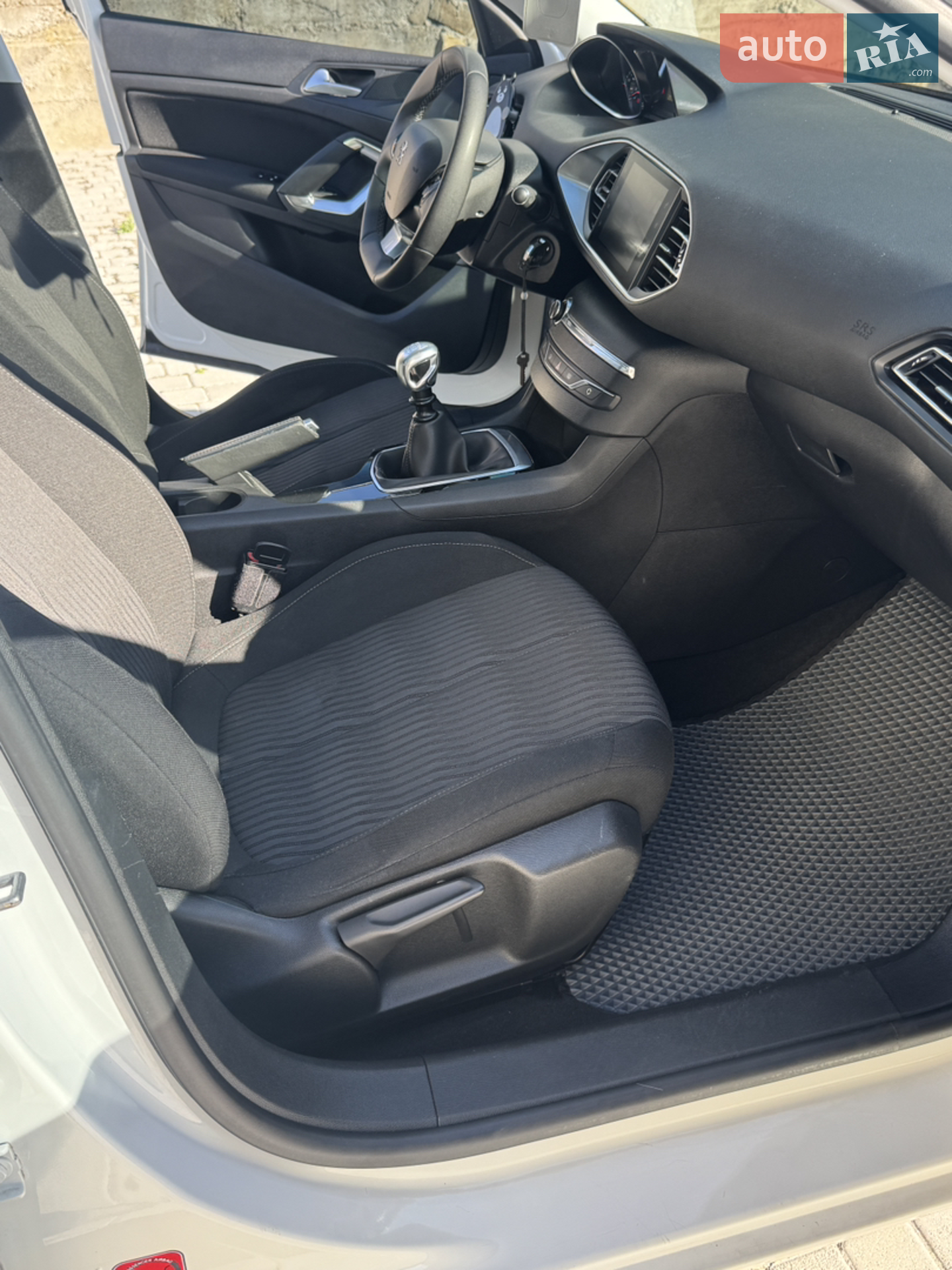 2014 Peugeot 308 - мініатюра 18