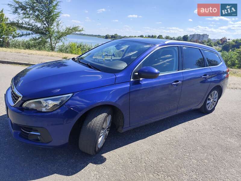 Універсал Peugeot 308 2017 в Черкасах
