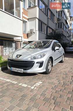 Хетчбек Peugeot 308 2010 в Ірпені