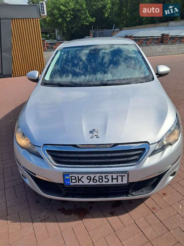 Универсал Peugeot 308 2015 в Ровно
