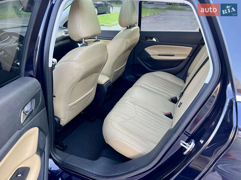 Универсал Peugeot 308 2014 в Ровно