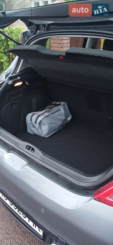 Хэтчбек Peugeot 308 2007 в Мукачево