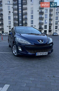 Хетчбек Peugeot 308 2008 в Поляні