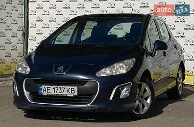 Хэтчбек Peugeot 308 2013 в Днепре