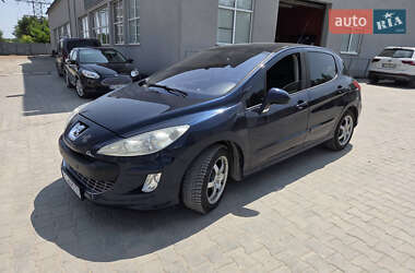 Хэтчбек Peugeot 308 2010 в Львове