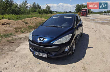 Хэтчбек Peugeot 308 2010 в Львове