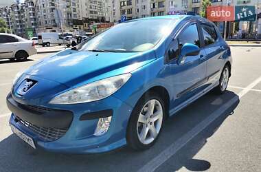 Хетчбек Peugeot 308 2008 в Києві