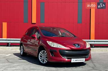 Хэтчбек Peugeot 308 2008 в Киеве