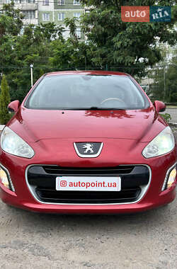 Хетчбек Peugeot 308 2011 в Сумах