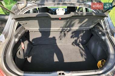 Хэтчбек Peugeot 308 2008 в 