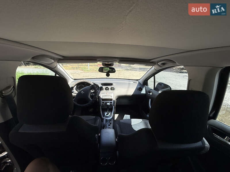 Хетчбек Peugeot 308 2012 в Дніпрі