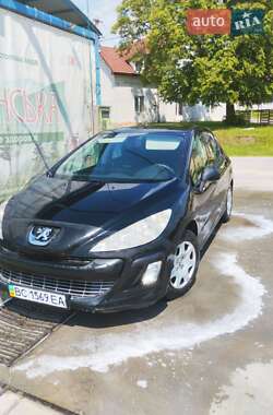 Хэтчбек Peugeot 308 2008 в Львове