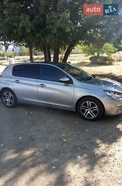 Хетчбек Peugeot 308 2014 в Білгороді-Дністровському
