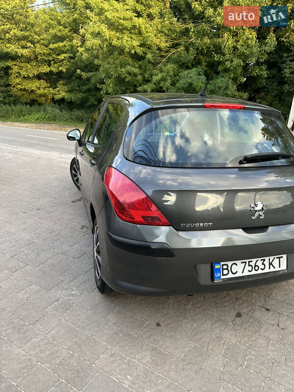 Хэтчбек Peugeot 308 2009 в Львове
