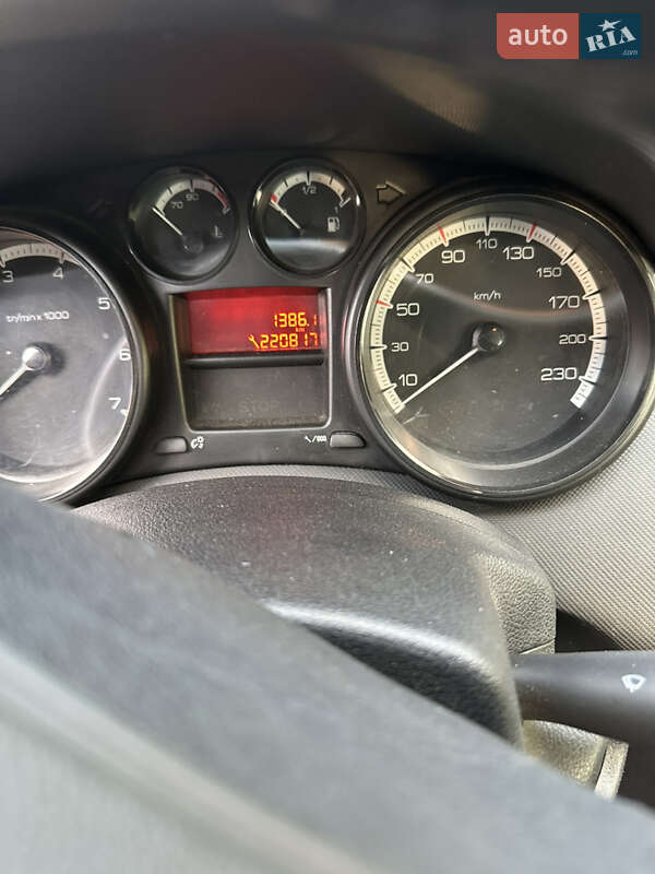 Хэтчбек Peugeot 308 2009 в Львове