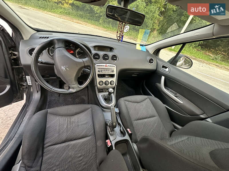 Хэтчбек Peugeot 308 2009 в Львове