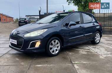 Хэтчбек Peugeot 308 2012 в 