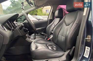 Хэтчбек Peugeot 308 2012 в 