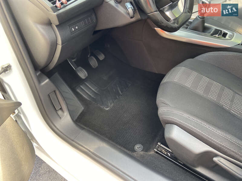 Универсал Peugeot 308 2014 в Харькове