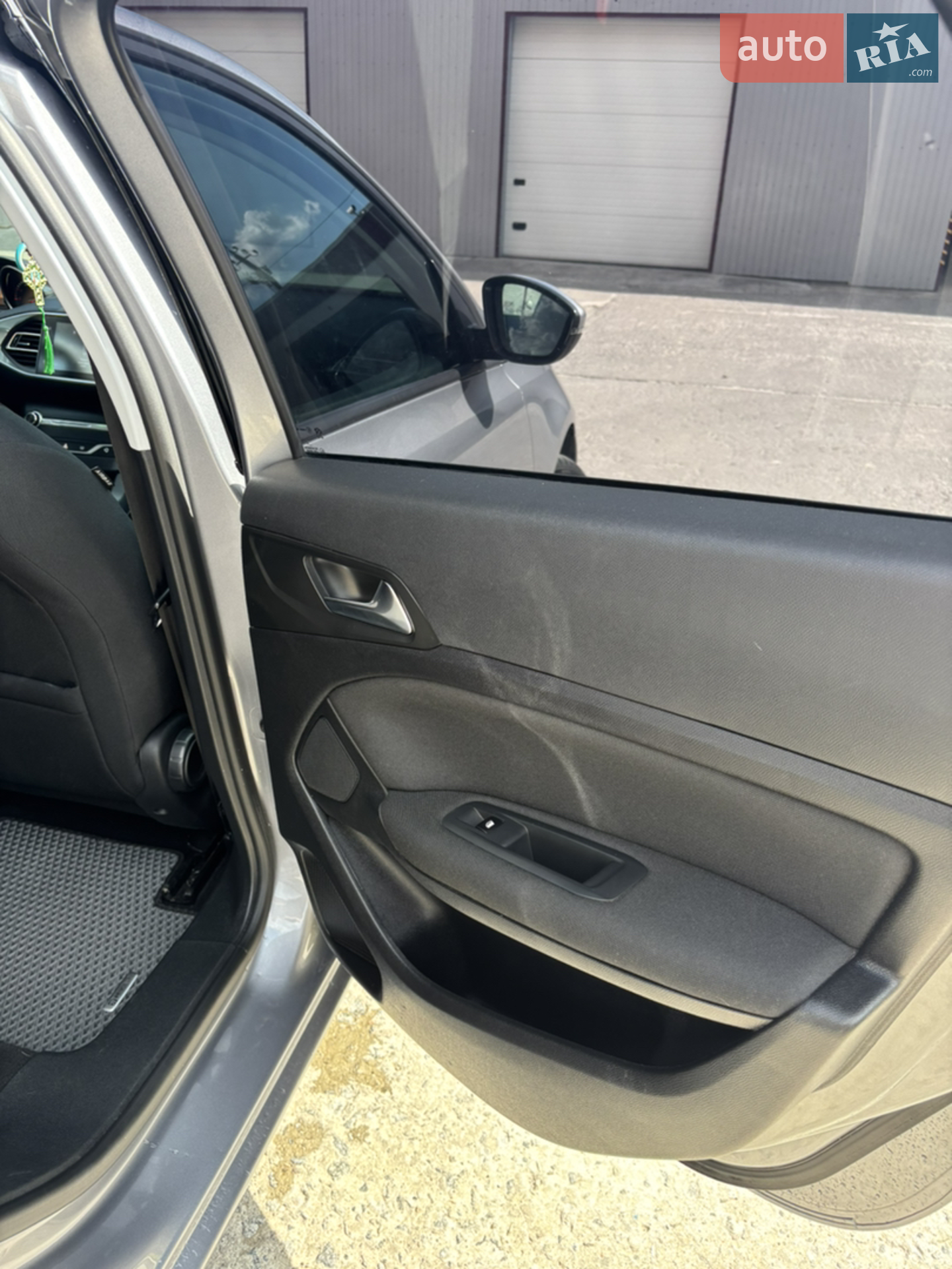 2015 Peugeot 308 - мініатюра 12