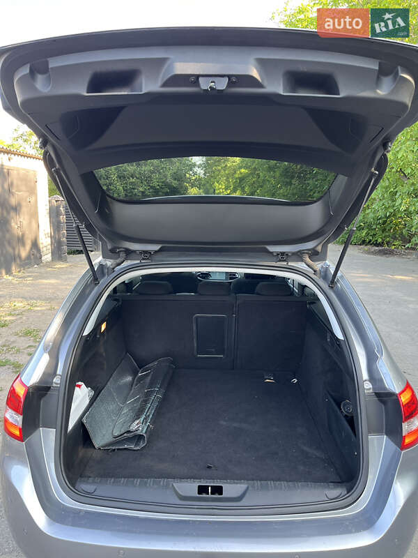 Універсал Peugeot 308 2015 в Умані