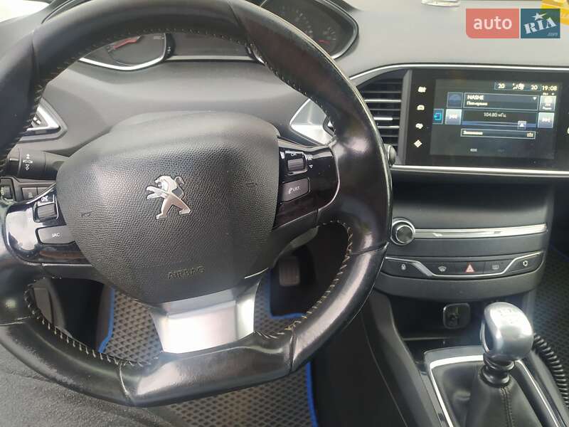 Універсал Peugeot 308 2014 в Луцьку