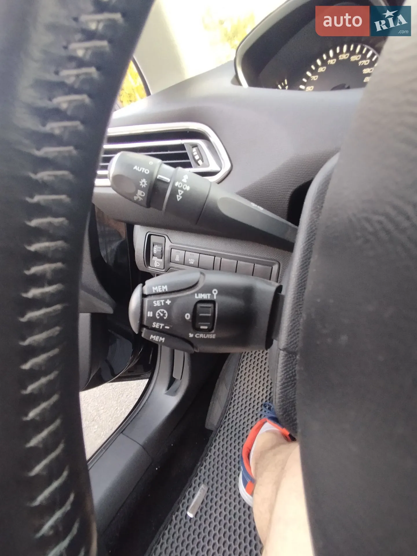 2014 Peugeot 308 - мініатюра 6