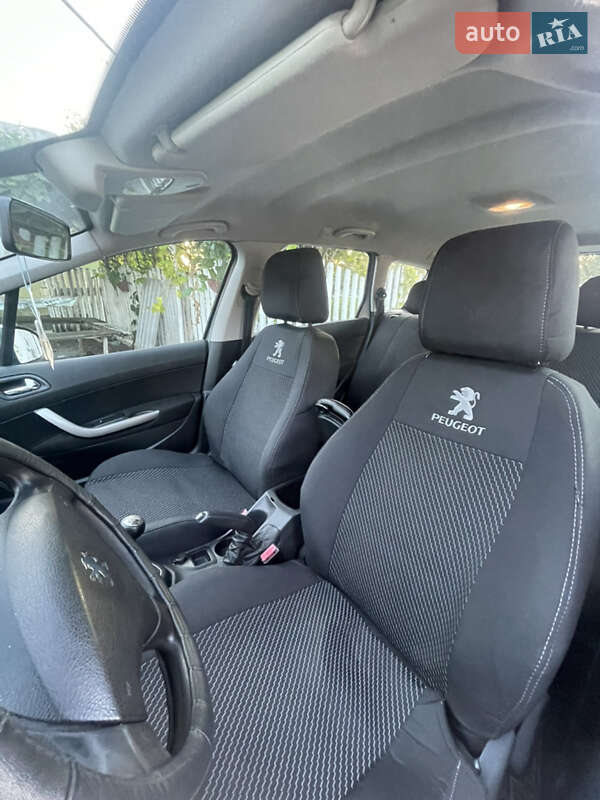 Універсал Peugeot 308 2010 в Млиніві