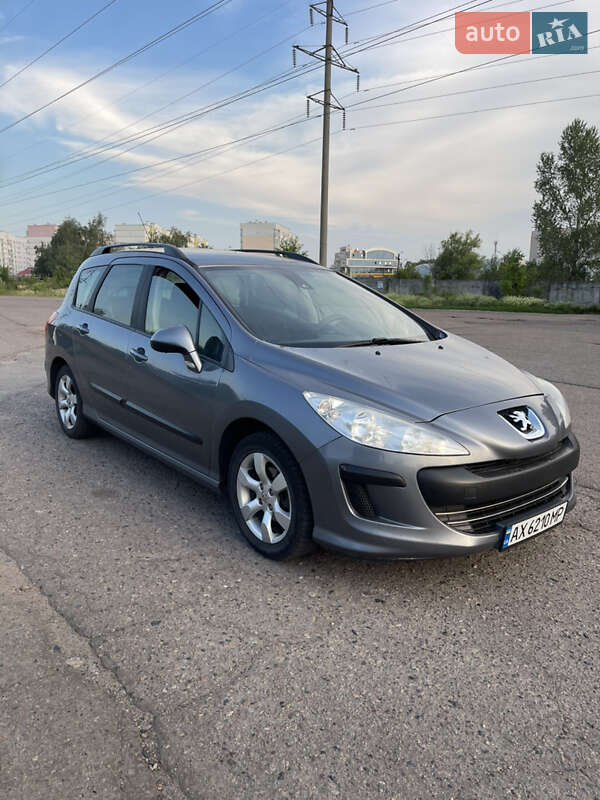 Універсал Peugeot 308 2010 в Полтаві