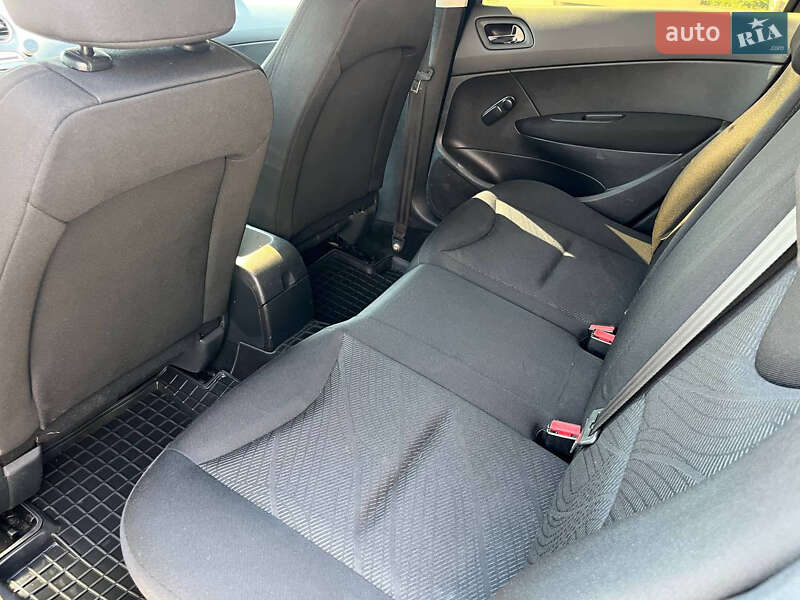 Универсал Peugeot 308 2013 в Кривом Роге