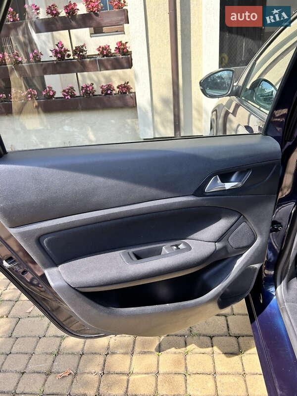 Универсал Peugeot 308 2017 в Львове фото 32 Универсал Peugeot 308 2017 в Львове