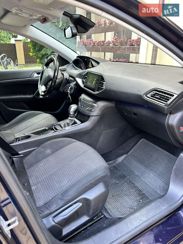 Универсал Peugeot 308 2017 в Львове фото 36 Универсал Peugeot 308 2017 в Львове