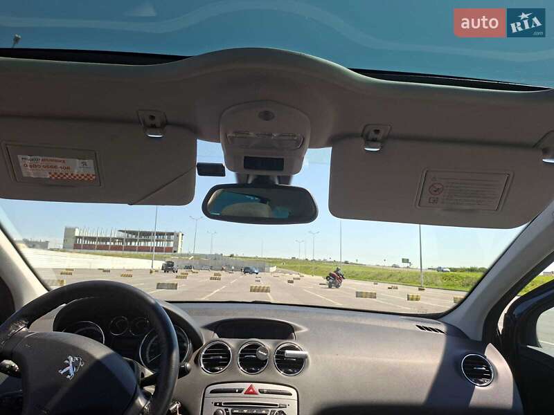 Універсал Peugeot 308 2010 в Львові