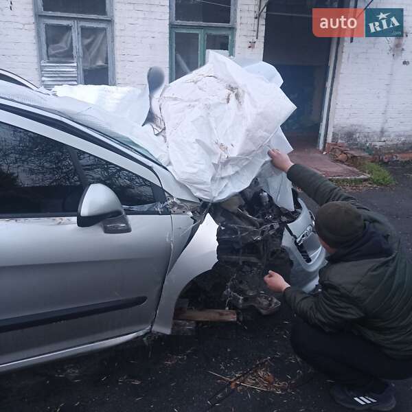 Хэтчбек Peugeot 308 2009 в Знаменовке фото 5 Хэтчбек Peugeot 308 2009 в Знаменовке