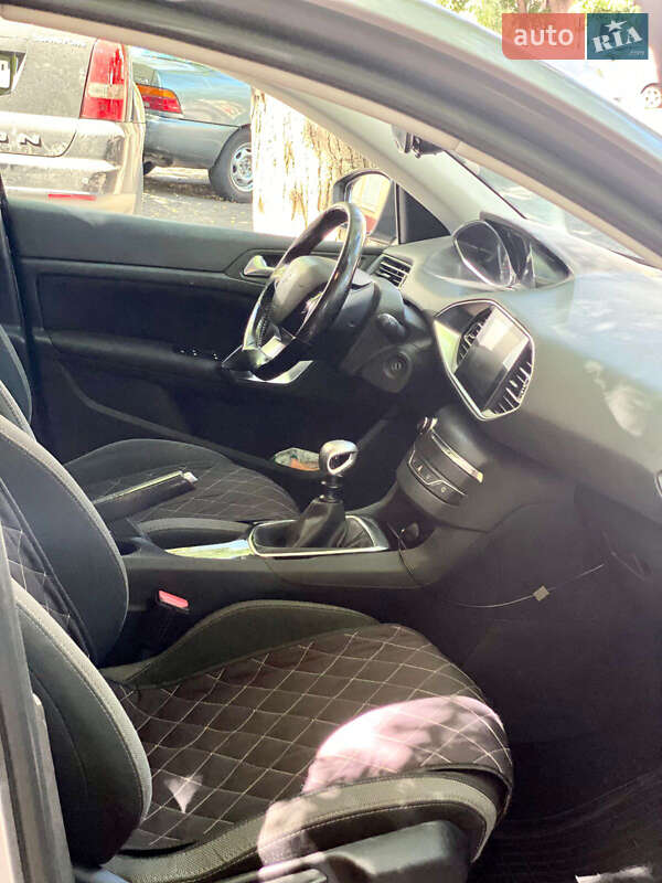 Универсал Peugeot 308 2016 в Одессе фото 10 Универсал Peugeot 308 2016 в Одессе
