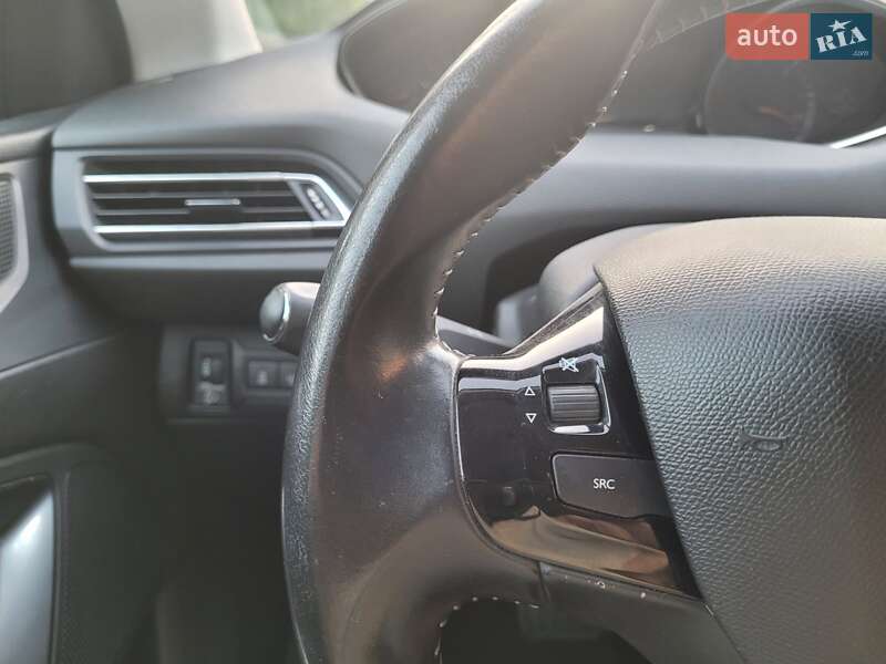 Універсал Peugeot 308 2015 в Черкасах фото 22 Універсал Peugeot 308 2015 в Черкасах