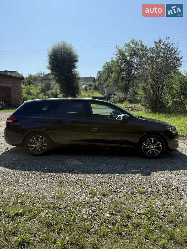 Універсал Peugeot 308 2015 в Жидачові