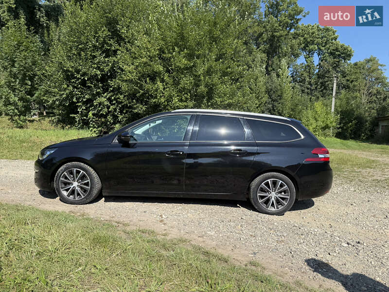 Універсал Peugeot 308 2015 в Жидачові