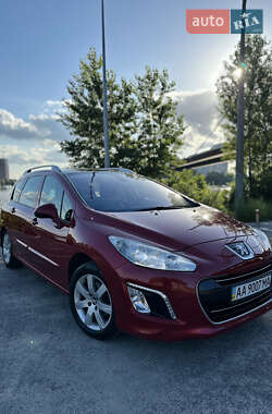 Хэтчбек Peugeot 308 2011 в Киеве