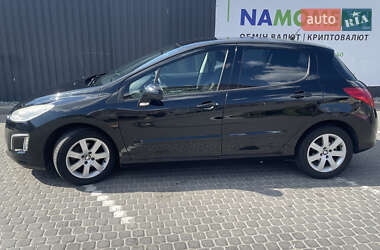 Хетчбек Peugeot 308 2011 в Дніпрі