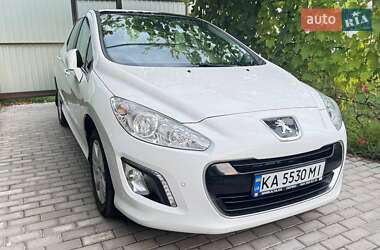 Хэтчбек Peugeot 308 2011 в Тетиеве