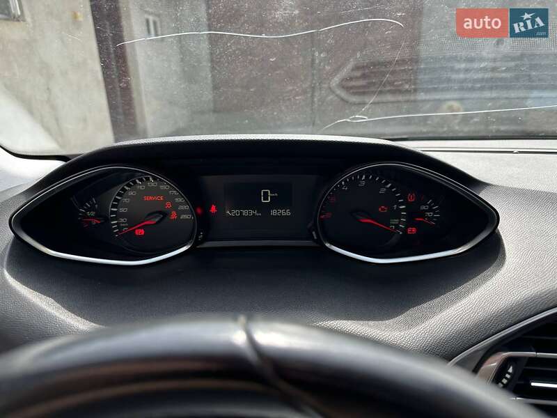 Универсал Peugeot 308 2014 в Тернополе