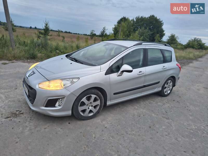 Peugeot 308 2011